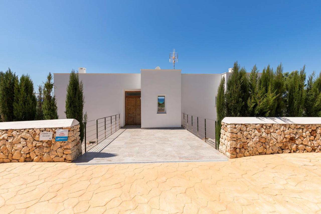 Villa Sunset Son Bou Bagian luar foto