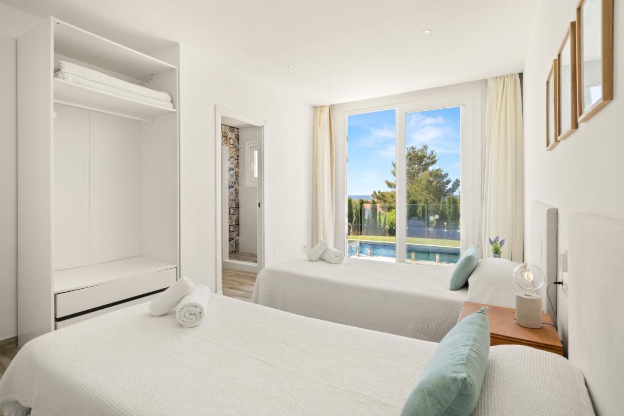 Villa Sunset Son Bou Bagian luar foto